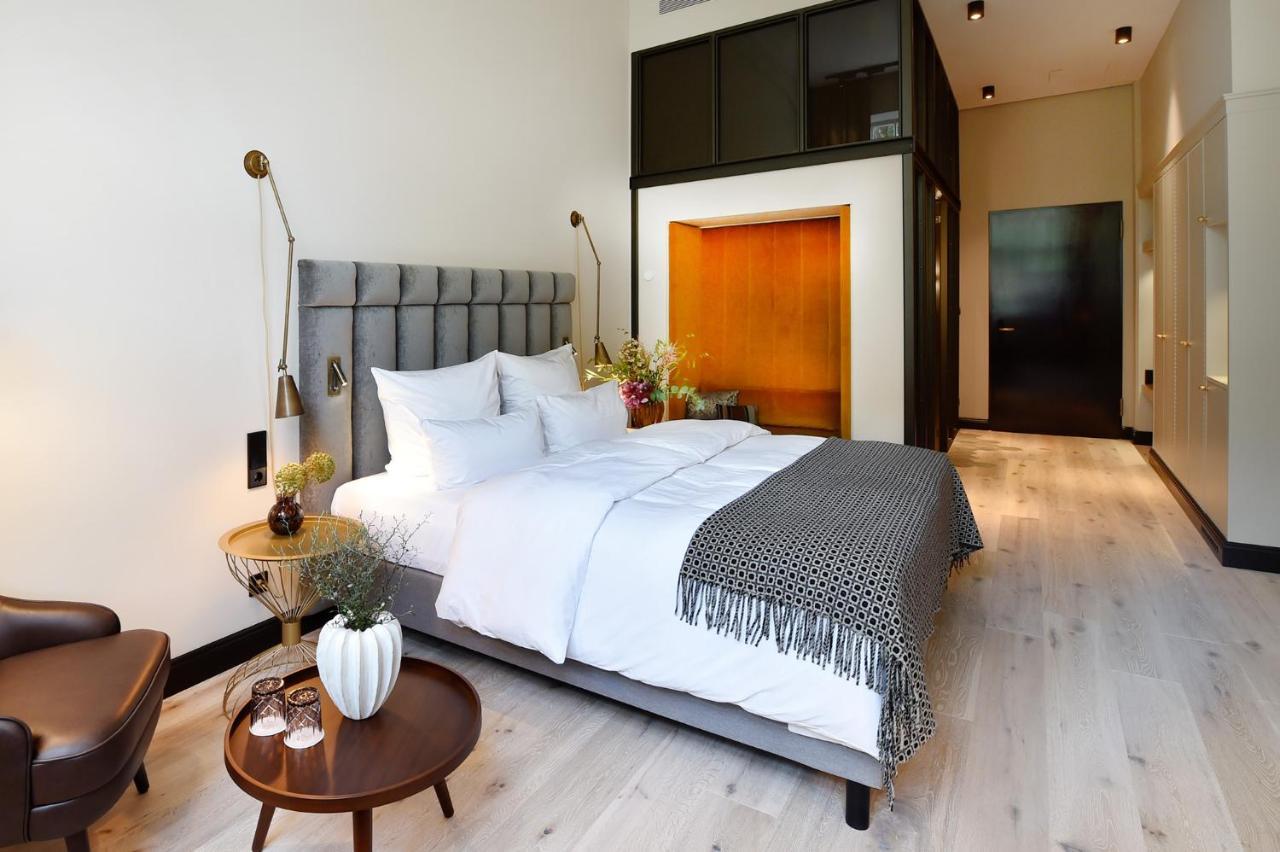 Das James Flensburgo Exterior foto A room at the hotel