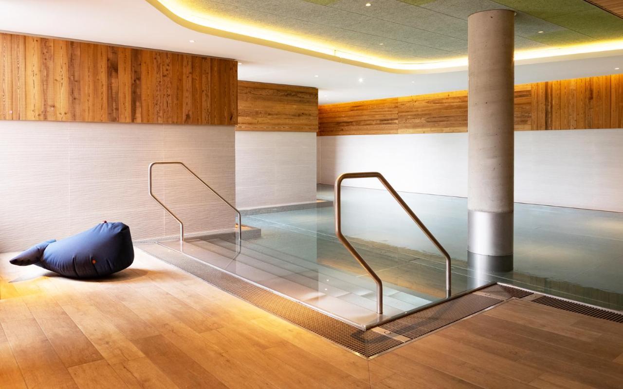 Das James Flensburgo Exterior foto The swimming pool at the Hotel Axelmannstein